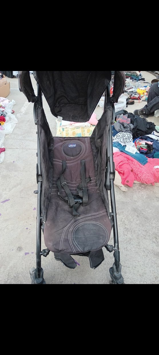 Siyah Bebek Arabası - Görsel 2