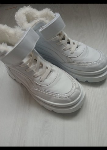 Beyaz Kürklü Platform Kız Spor Ayakkabı - Görsel 3