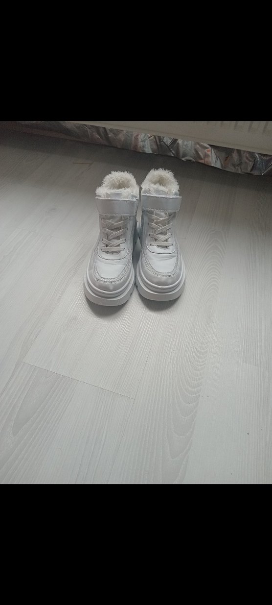 Beyaz Kürklü Platform Kız Spor Ayakkabı - Görsel 2