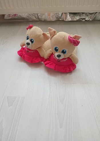 Kız Çocukları için Pembe Peluş Ev Terliklerı - Görsel 2
