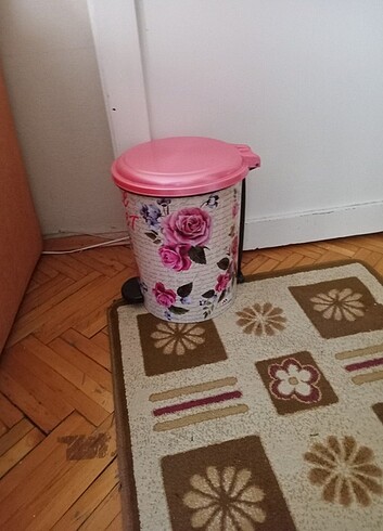Diğer Çöp kovasi