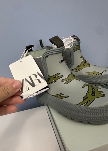 Zara Erkek Çocuk Mavi Yılan Desenli Kauçuk Bot