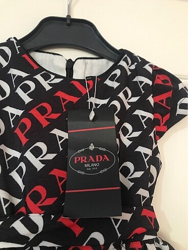 Prada Elbise
