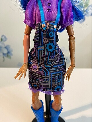 Monster High Monster High Robecca Steam Art Class