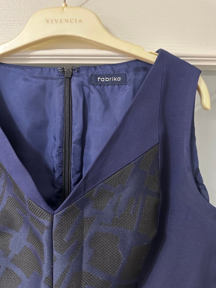 Lacivert V Yakalı Midi Ofis Elbisesi - Görsel 4