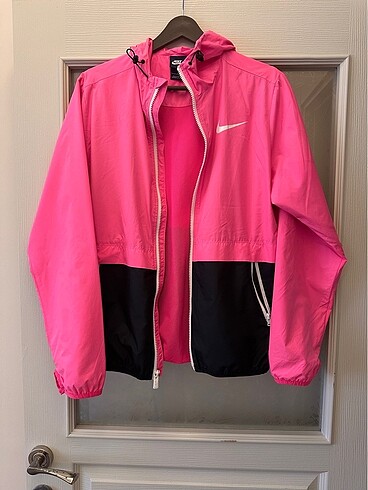 l Beden Nike yağmurluk