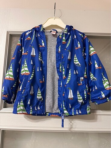 LC Waikiki LCW yağmurluk