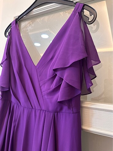 40 Beden Oleg cassini abiye