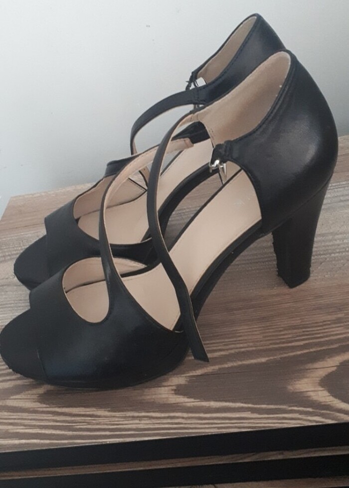 Catwalk topuklu sandalet - Görsel 2