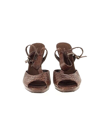 38 Beden Nine West Dolgu Topuk %70 İndirimli.