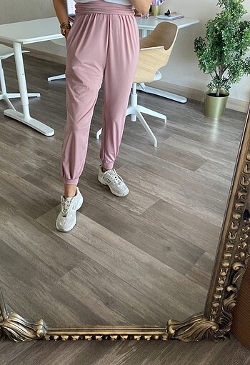 Beyoğlu Butik Oysho model Beli katlamalı pudra şalvar pantolon