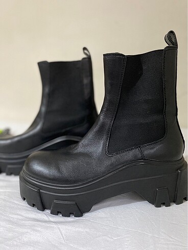 39 Beden siyah Renk Zara Bot