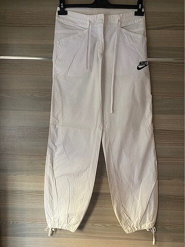 Nike paraşüt pantolon