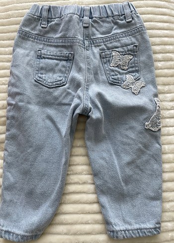 Kelebek Nakışlı Dantel Detaylı Kız Kot Pantolon - Görsel 2