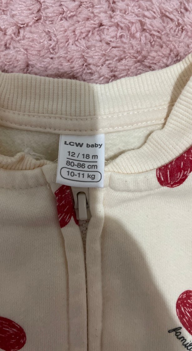 Kız Çocuk Beyaz Kalp Desenli Fermuarlı Yelek - Görsel 2