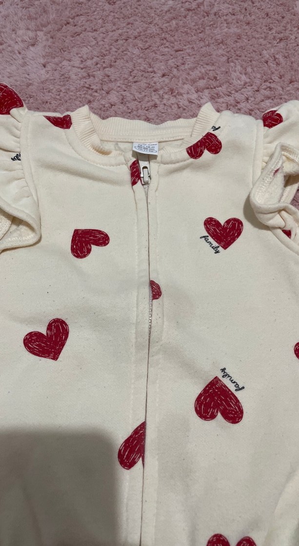 Kız Çocuk Beyaz Kalp Desenli Fermuarlı Yelek - Görsel 3