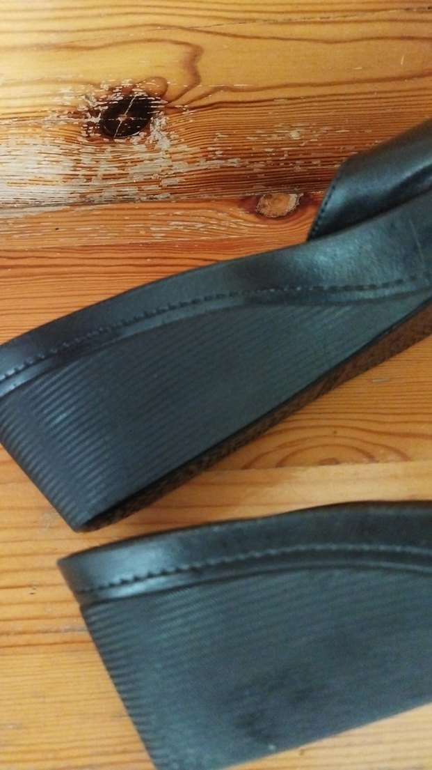 Kadın Siyah Tokalı Dolgu Topuk Terlik - Görsel 4