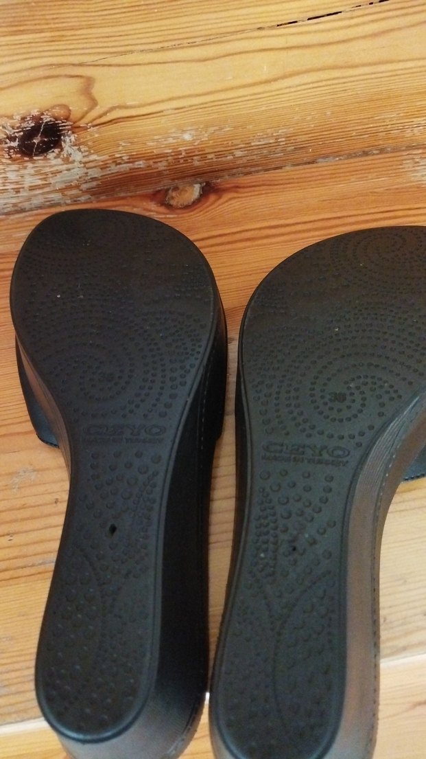 Kadın Siyah Tokalı Dolgu Topuk Terlik - Görsel 5