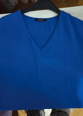 Mavi V Yaka Kısa Kollu Salaş Bluz - Görsel 6