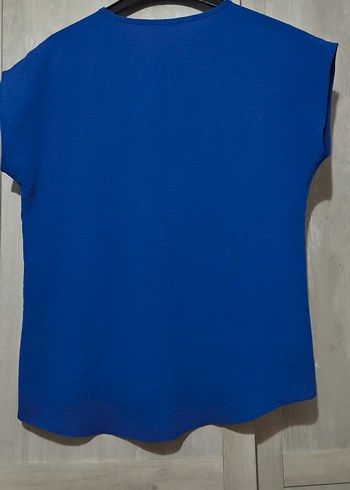 Mavi V Yaka Kısa Kollu Salaş Bluz - Görsel 3