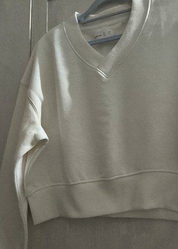 V Yaka Krık beyaz Kadın crop Sweatshirt - Görsel 2