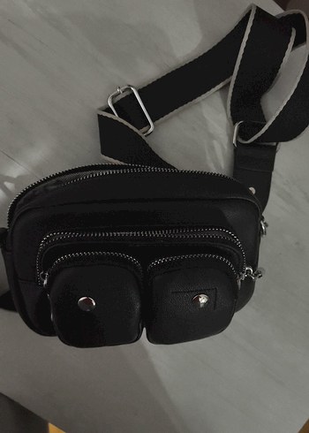 Siyah Deri ,Kemerli Kadın Çapraz Çanta - Görsel 7