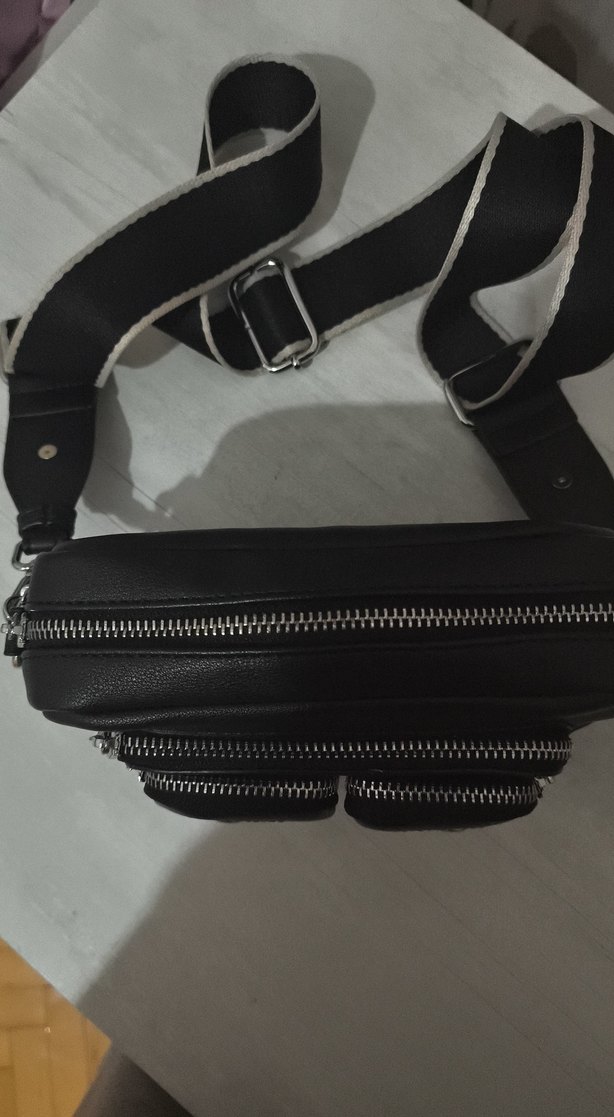 Siyah Deri ,Kemerli Kadın Çapraz Çanta - Görsel 4