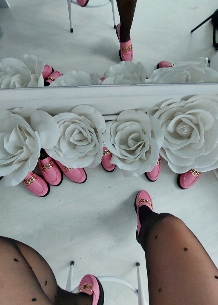 Pembe  ayakkabı  - Görsel 3