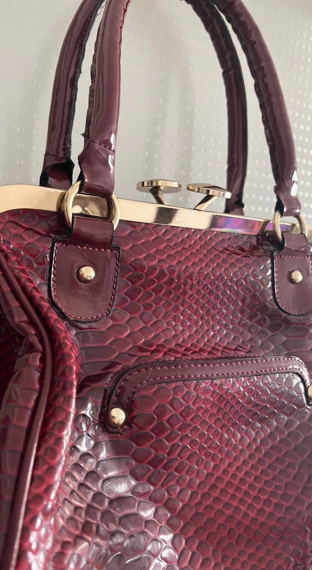 Bordo Yılan Derisi Desenli Deri Kadın Çanta - Görsel 2
