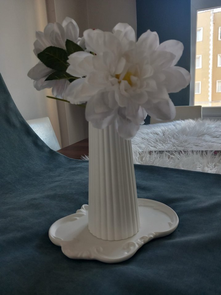 Beyaz iskandinav Şık Vazo - Görsel 2