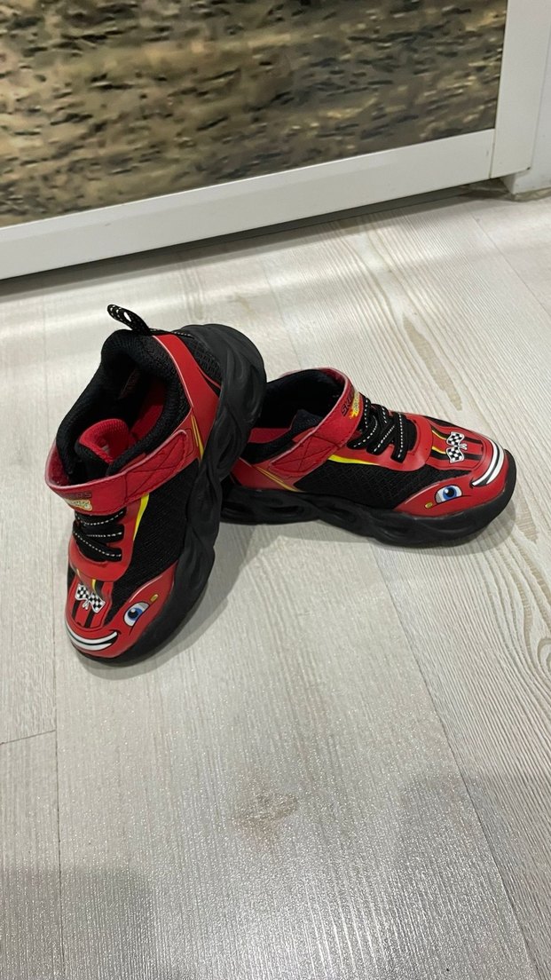 Kırmızı Baskılı Erkek Çocuk Spor Ayakkabı - Görsel 2