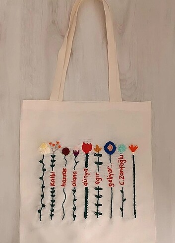 Çiçek temalı punch çanta 