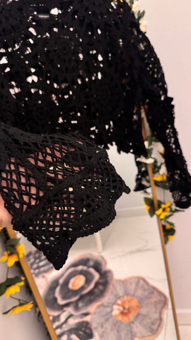 Dantel Detaylı Siyah Gotik Kadın Bluz - Görsel 5