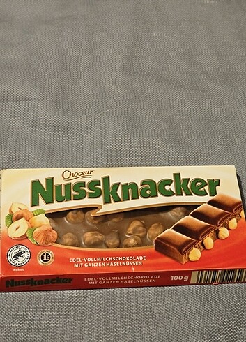 Diğer 3 adet Alman çikolatası nusknacker 