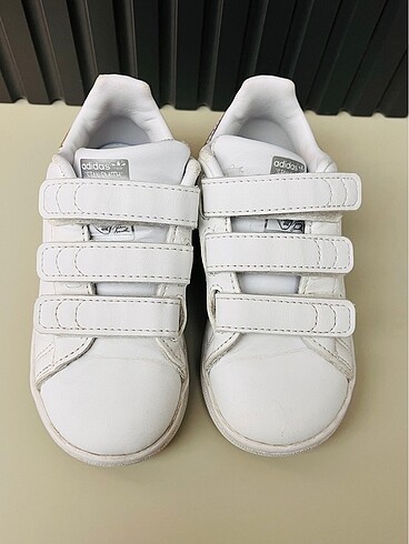 Adidas kız çocuk 25 numara