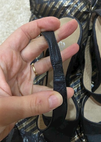 Adil Işık Siyah Topuklu Kadın Sandalet