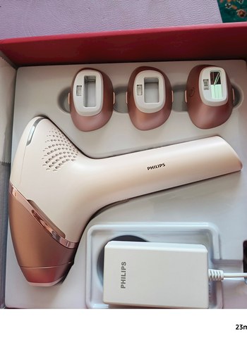 Philips Lumea IPL Lazer Epilasyon Cihazı 9000 - Görsel 2