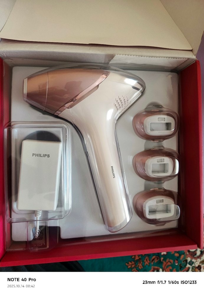 Philips Lumea IPL Lazer Epilasyon Cihazı 9000 - Görsel 3