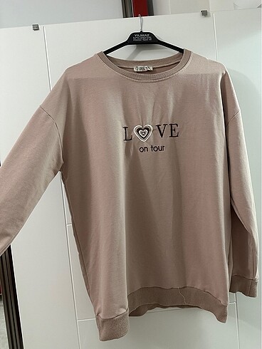 Sweet shirt
