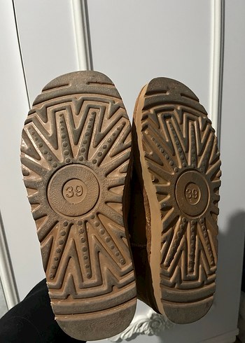 Kahverengi Süet Tüylü Kadın Botu - Görsel 4