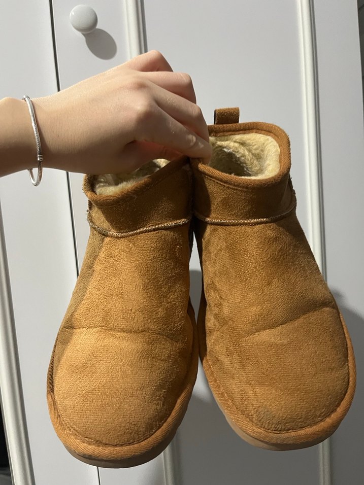 Kahverengi Süet Tüylü Kadın Botu - Görsel 2