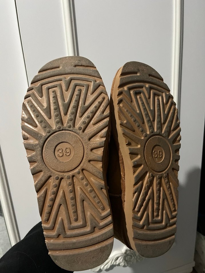 Kahverengi Süet Tüylü Kadın Botu - Görsel 4