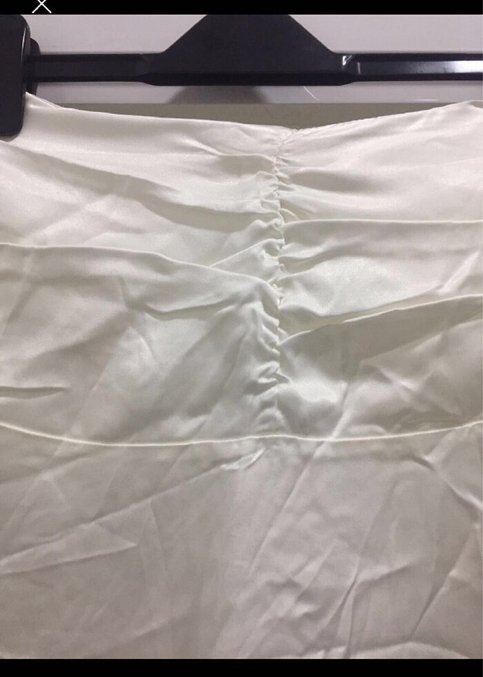 Bershka saten etek - Görsel 2