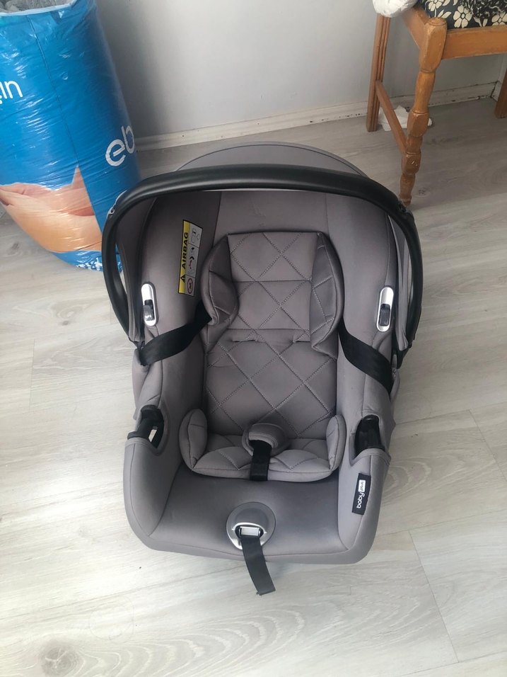 Gri Bebek Arabası Rahat ve Dayanıklı - Görsel 5