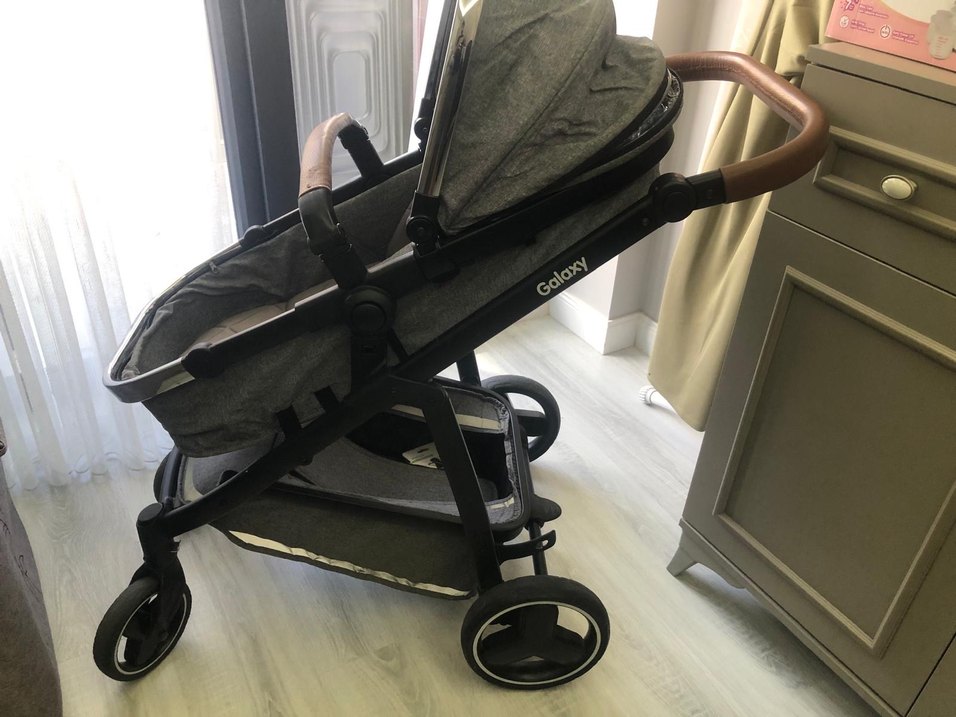 Gri Bebek Arabası Rahat ve Dayanıklı - Görsel 3