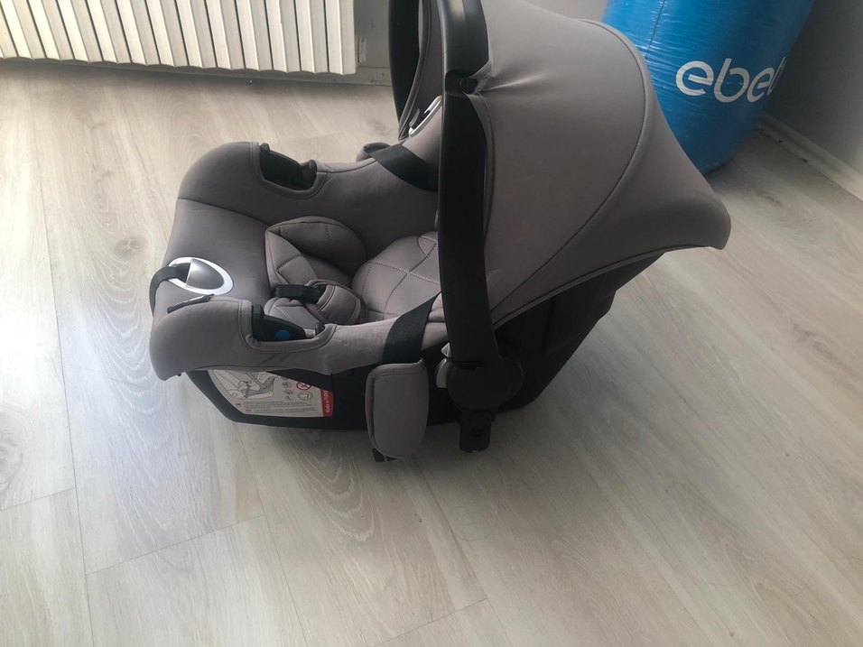 Gri Bebek Arabası Rahat ve Dayanıklı - Görsel 4