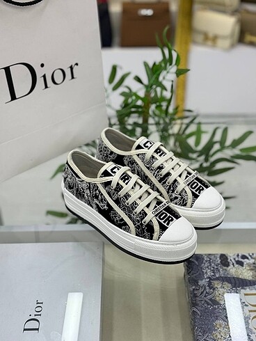 38 Beden dior ayakkabı
