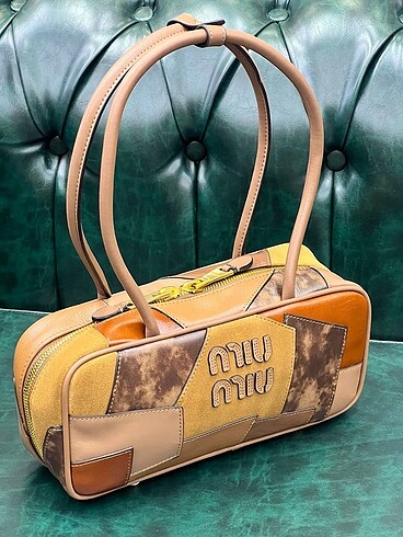 miumiu deri bag