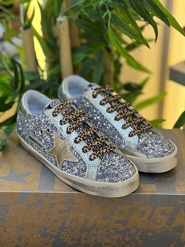 Golden Goose Deluxe Leoparlı ????