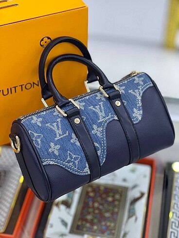 Louis Vuitton Lv kol çantası